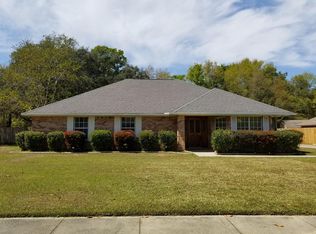 425 Saylor Dr, Biloxi, MS 39531