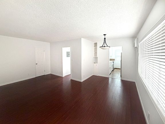 2nd image of 7624 Fountain Ave APT 5