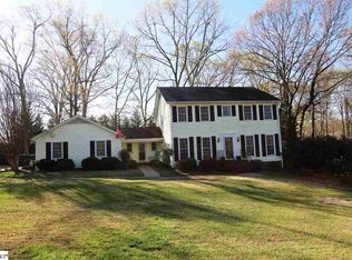108 Meaway Ct, Simpsonville, SC 29681