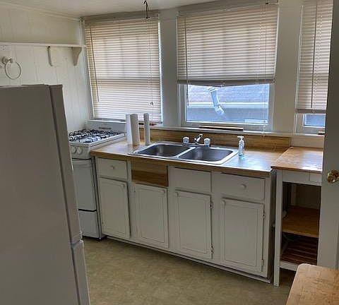 Kitchen with Gas Stove