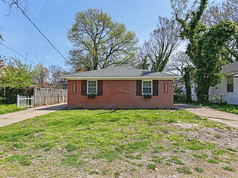 8644 Chesapeake Blvd #B — Photo 3