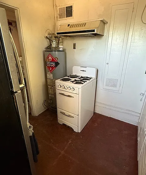 415 E 5th St #3 — Photo 9