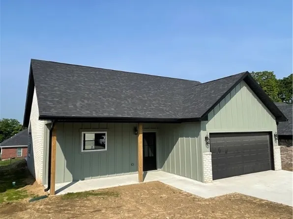 6008 Red Berry Juniper Drive, Charlestown, IN 47111