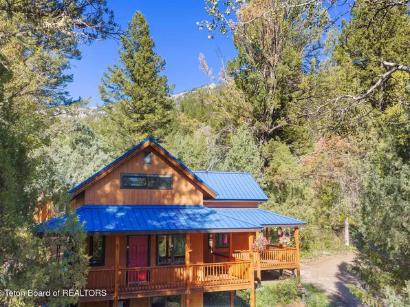 487 Pine St, Alpine, WY 83128