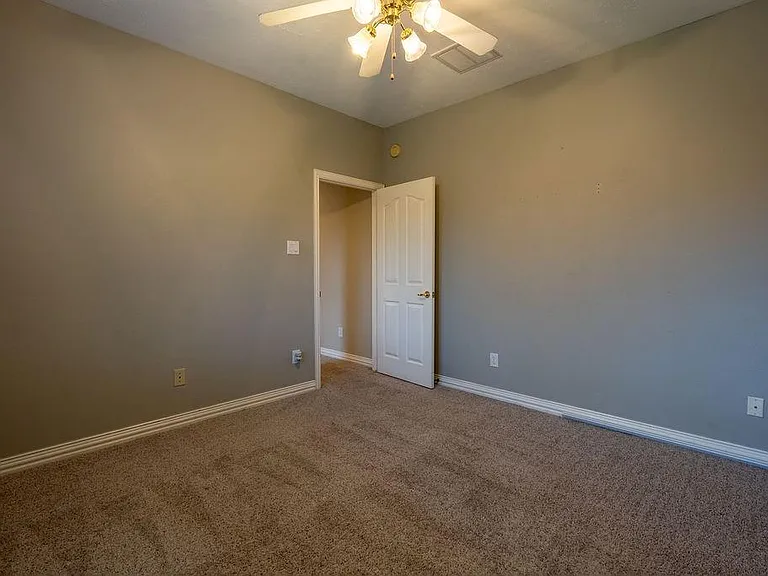 12502 Boxwood Way Ln — Photo 24