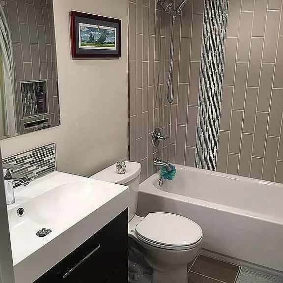 Hygeia Ave — Photo 20