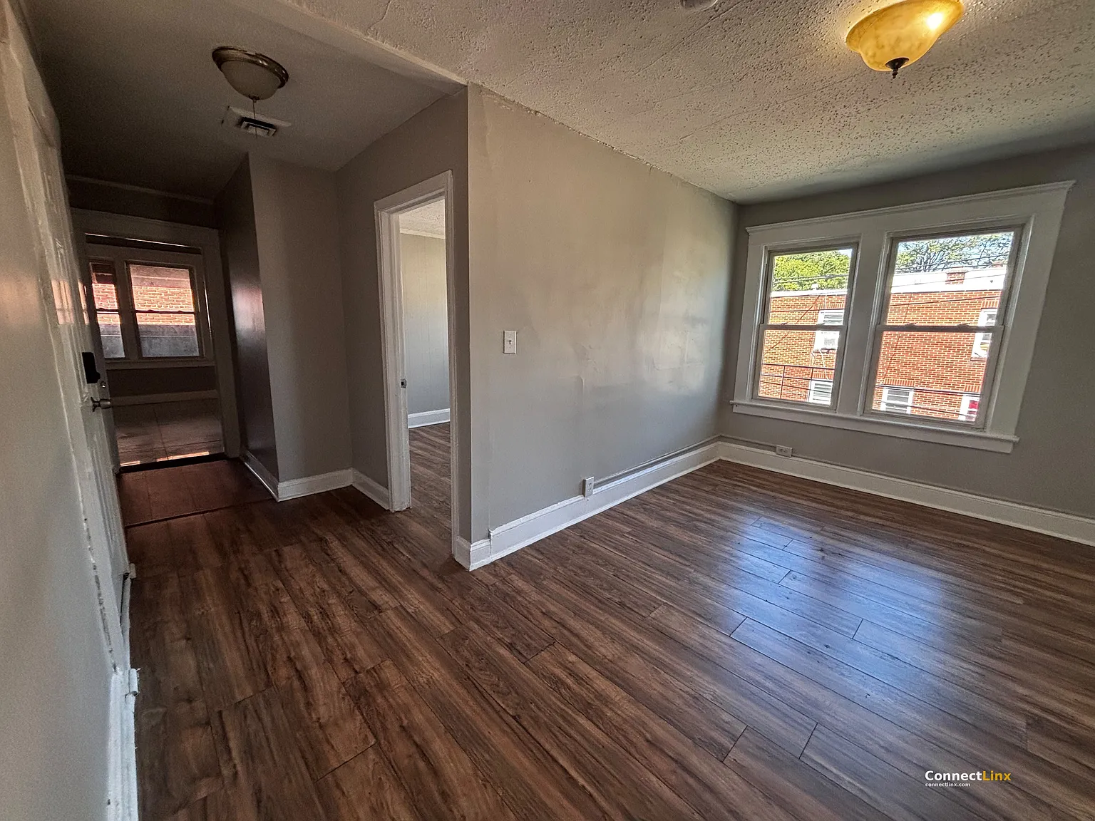 2 bed, 1.0 bath, $1,500 — Photo 4