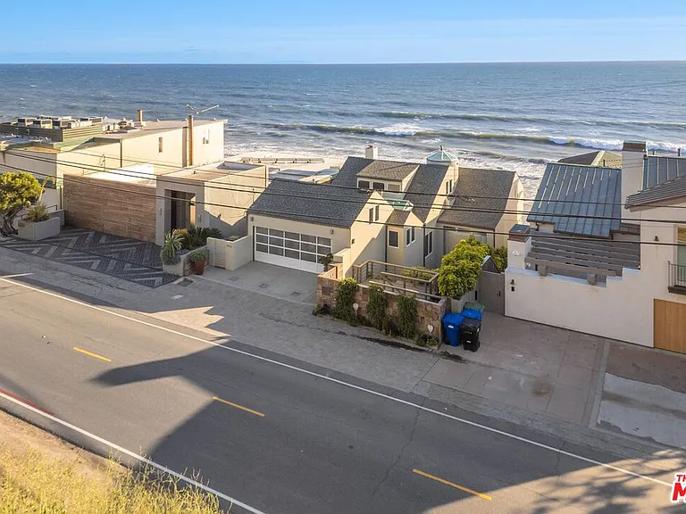 24456 Malibu Rd — Photo 31