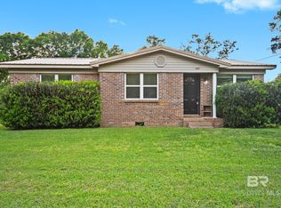 1062 Magnolia St N, Loxley, AL 36551