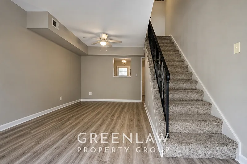 2 bed, 1.0 bath, 1100 sqft, $1,497 — Photo 3
