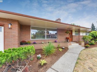 610 NE 109th Ct, Portland, OR 97220