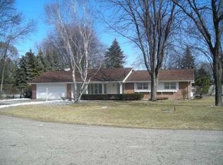 2420 Rolling Green Pl, Saginaw, MI