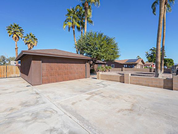3rd image of 3438 E Castano Ln