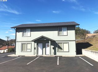 671 NE Denver St, Roseburg, OR 97470