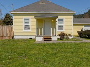 12 Center St, Rio Dell, CA 95562
