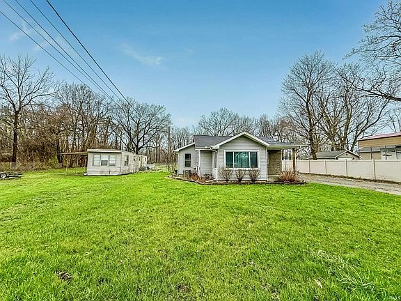 3rd image of 57353 Penny Ln