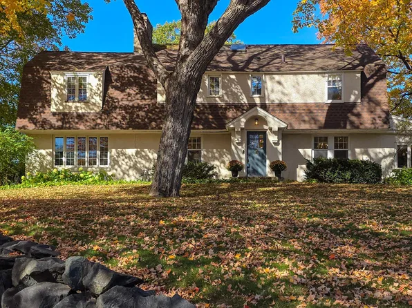 435 Far Hill Rd, Wayzata, MN 55391