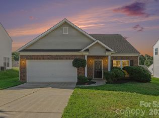 8935 Hedge Maple Rd, Charlotte, NC 28269