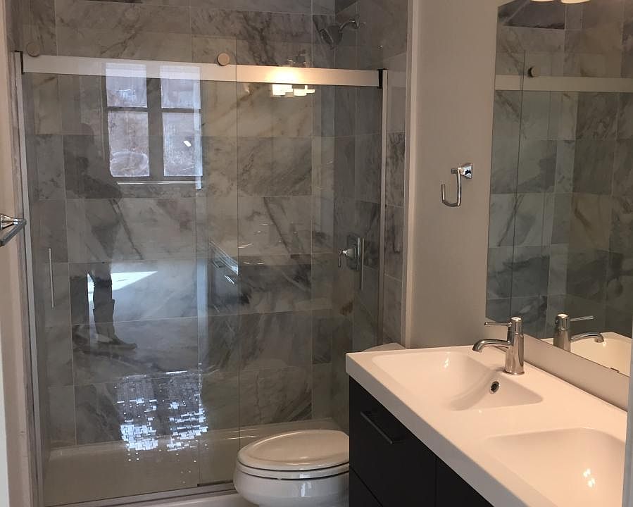 Full marble bath en suite