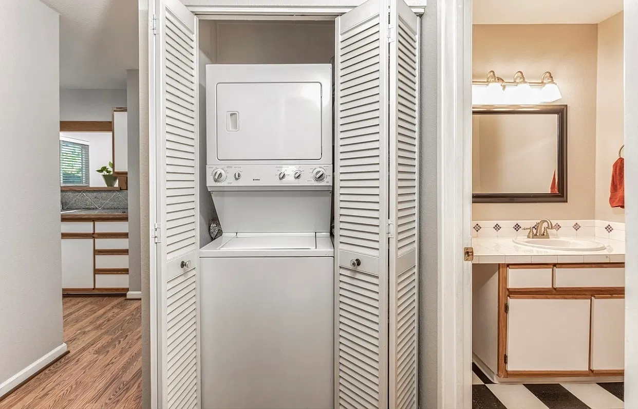 1 bed, 723 sqft, $1,550 — Photo 4
