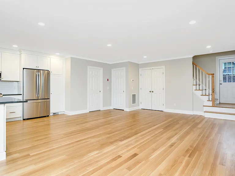 81 Cos Cob Ave #B — Photo 3