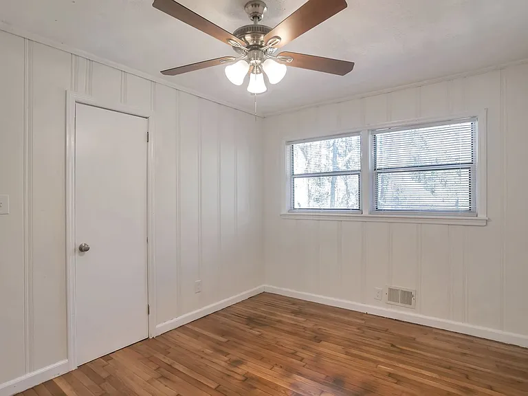 3036 Santa Monica Dr — Photo 18