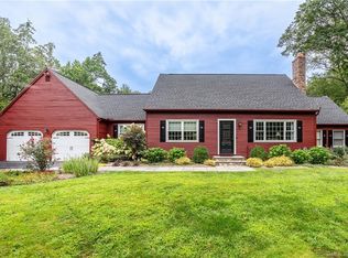 54 Highland Rd, Oxford, CT 06478