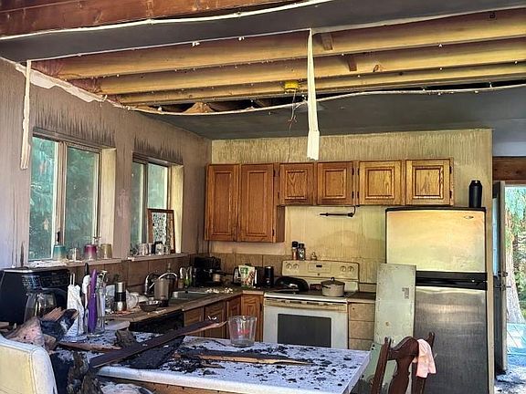 5th image of 720 Spider Lake Rd