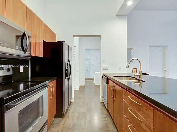 2nd image of 1200 Brickell Bay Dr APT 1404
