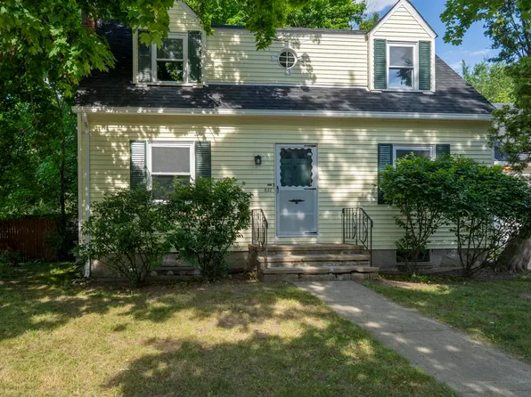 857 Union Street, Manchester, NH 03104