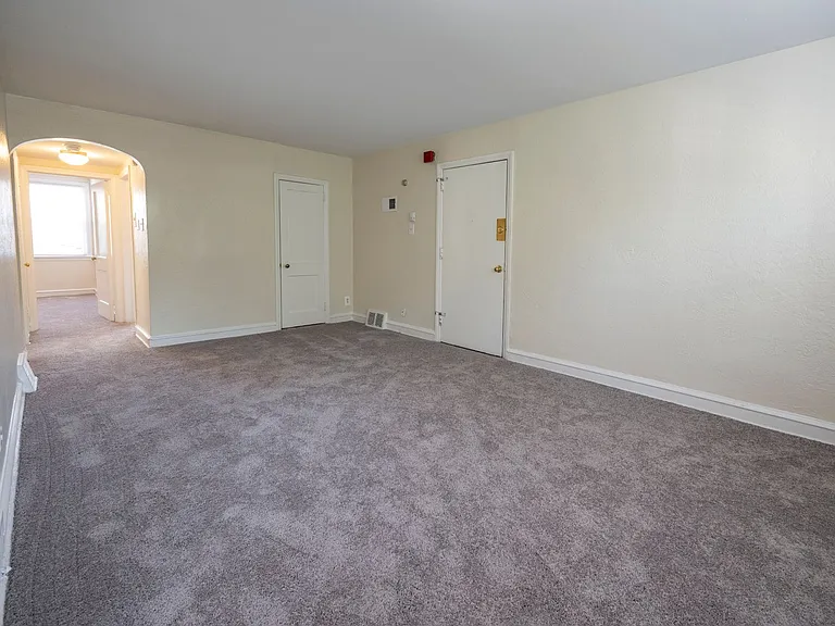 3901 Roosevelt Blvd — Photo 15