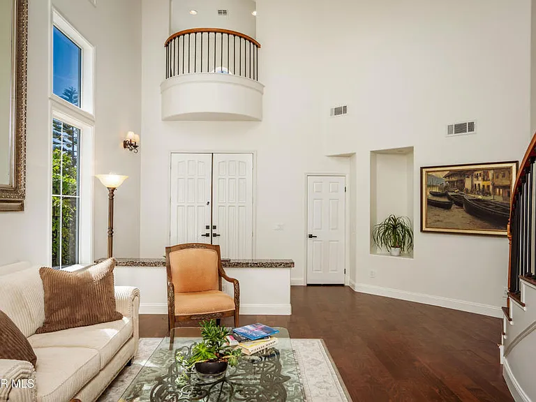 1004 Lambourne Pl — Photo 7