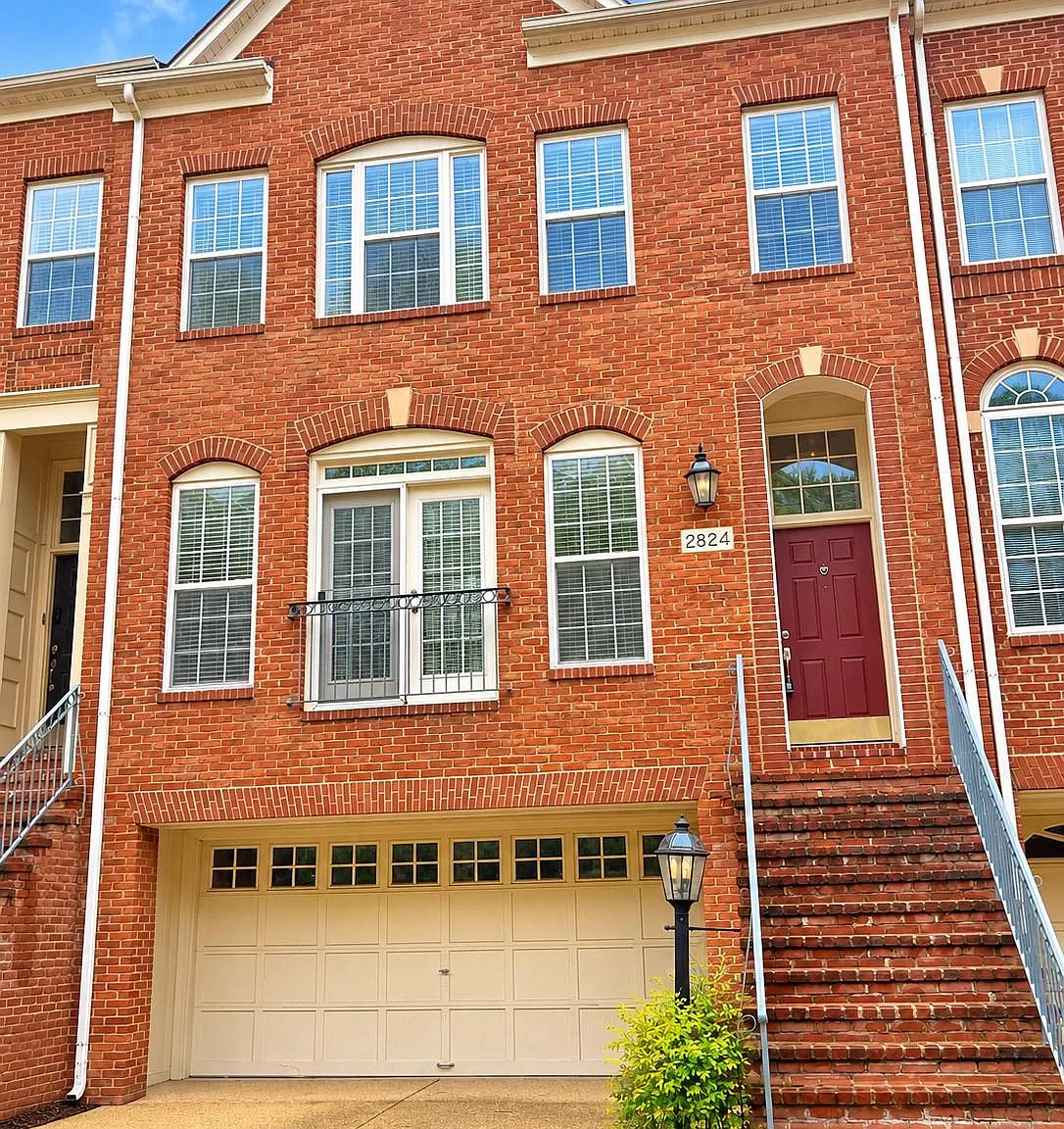 3 bed, 2.5 bath, 1909 sqft, $4,100 — Photo 2
