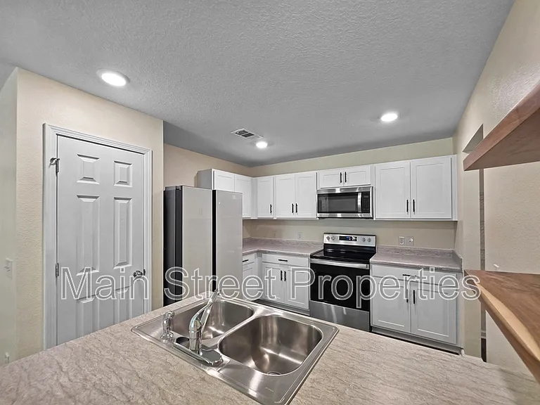 6465 June Bug Dr — Photo 8