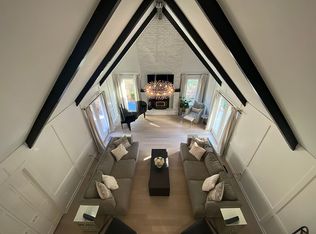 13805 Fontana St, Leawood, KS 66224