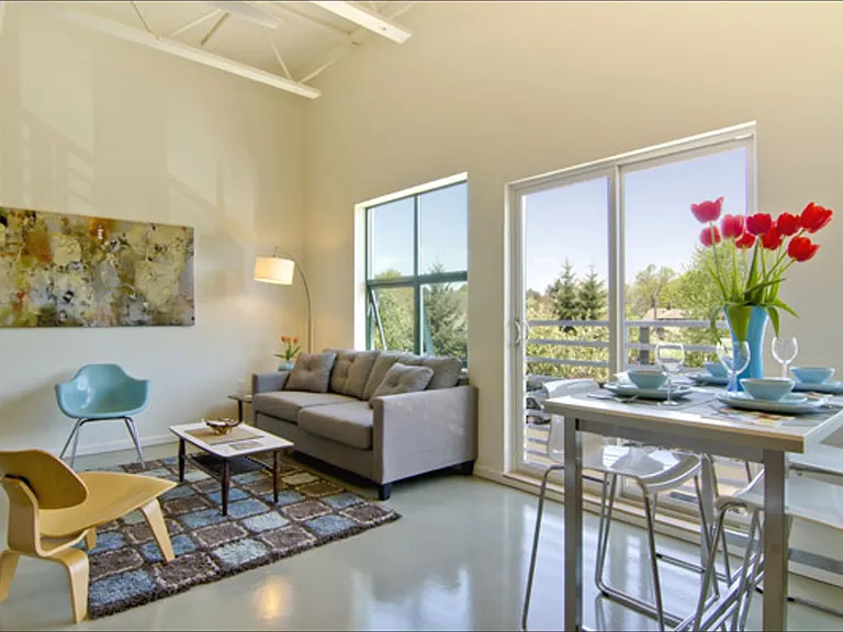 3531 NE 15th Ave — Photo 10