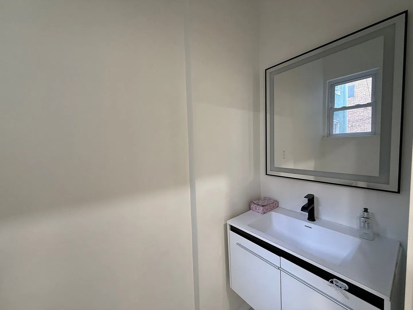 Newly Renovated Home in Brewerytown — Photo 4