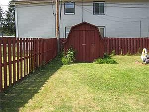 4th image of 165 Grandview Dr