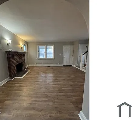 1004 E Cold Spring Ln — Photo 5