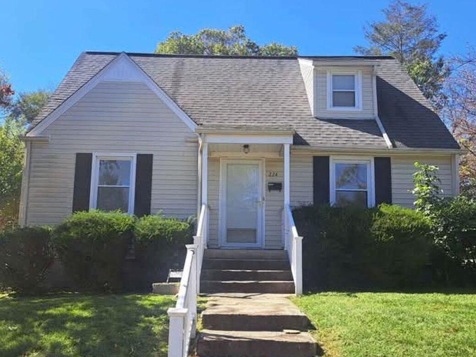 1st image of 224 Seward Ave
