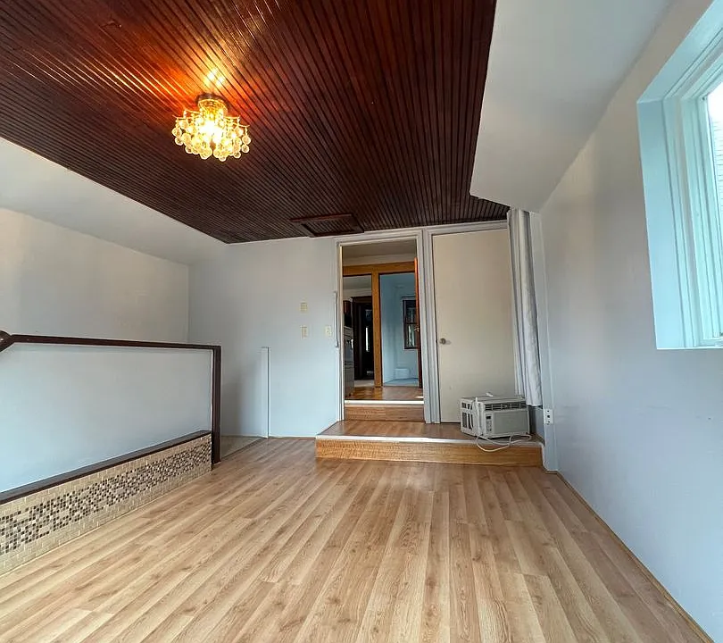 705 McLean Ave