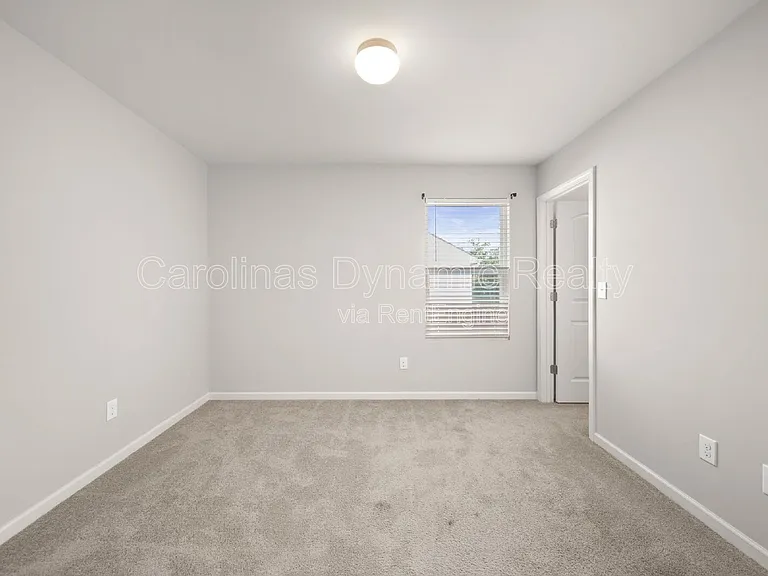 1025 Newfound Hollow Dr — Photo 21