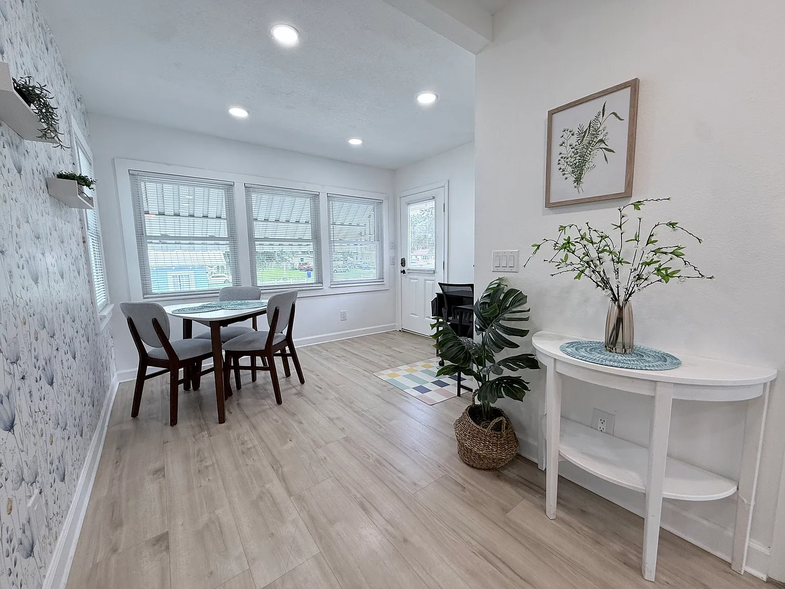 1 bed, 700 sqft, $2,000 — Photo 2