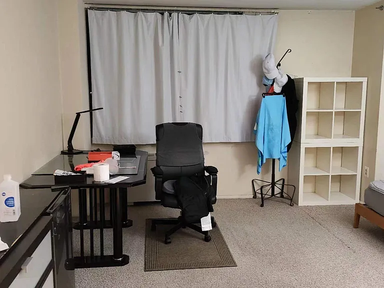 1 E University Pkwy #1001 — Photo 25