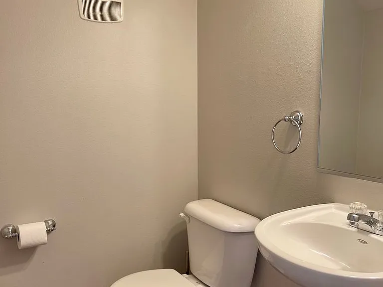 19367 Gadwall Ln NE — Photo 10