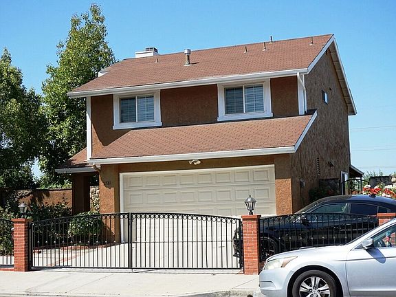 2nd image of 11781 Gladstone Ave