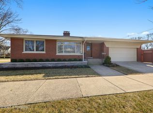 150 W Jackson St, Elmhurst, IL