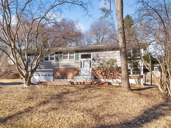 16 Garey Drive, Chappaqua, NY 10514