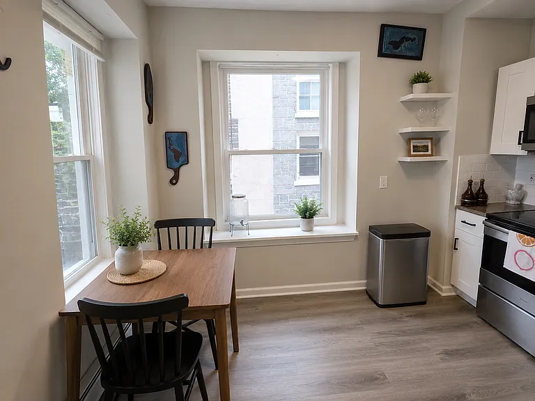 706 E Chelten Ave — Photo 3