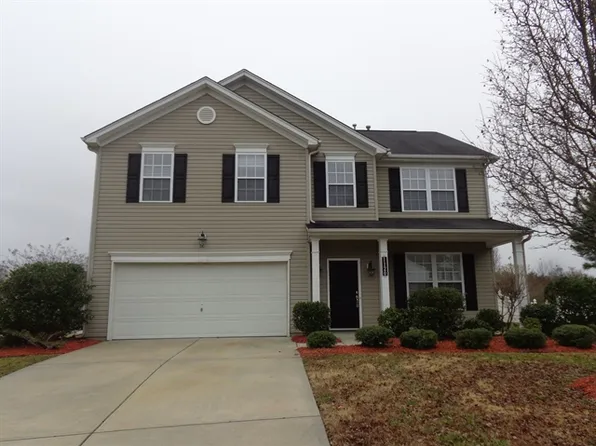 1120 Chalk Hill Ln, Charlotte, NC 28214